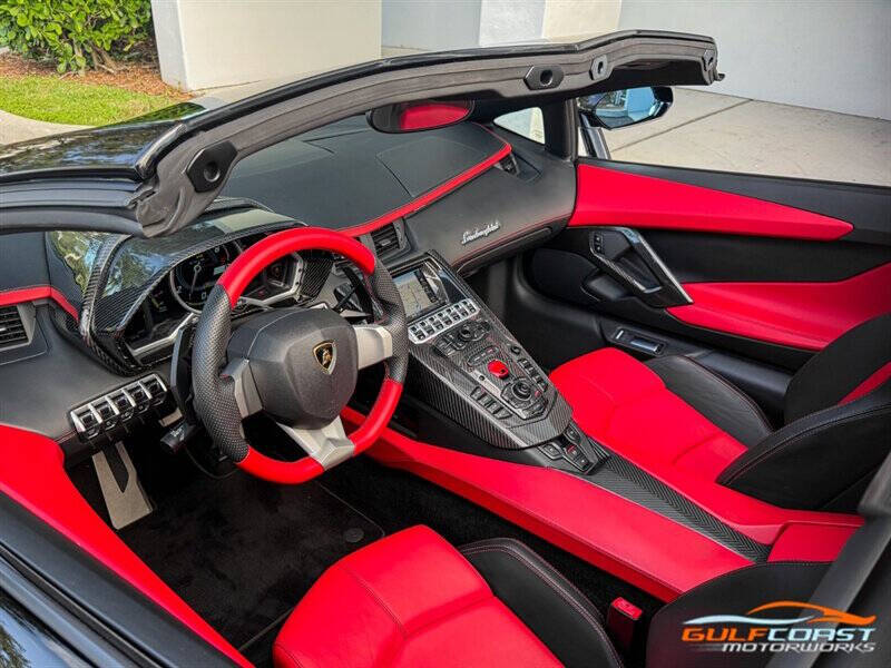 2016 Lamborghini Aventador LP 700-4