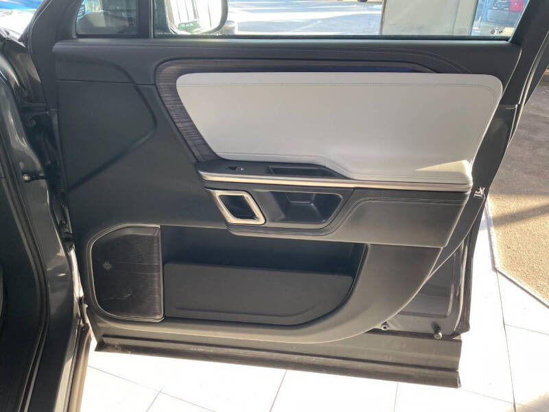 2023 Rivian R1T Adventure