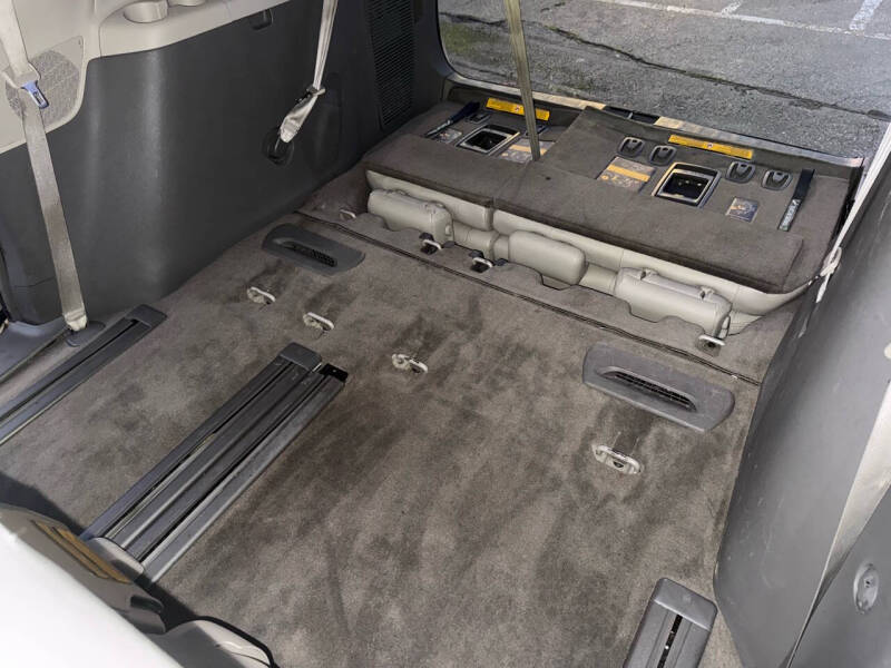 2014 Toyota Sienna XLE 8-Passenger