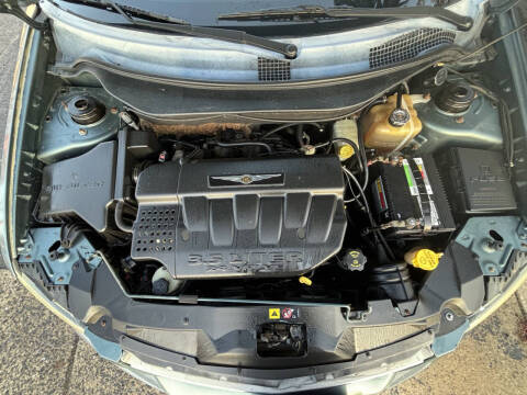 2005 Chrysler Pacifica Touring