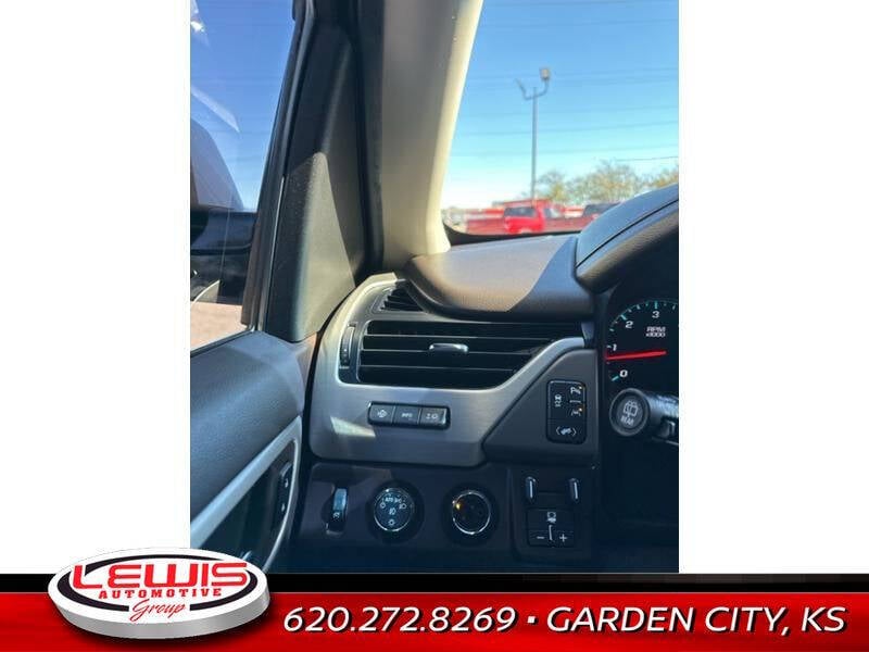 2019 GMC Yukon for sale at Lewis Chevrolet of Garden City in Garden City, KS