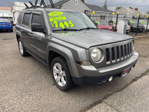 2014 Jeep Patriot for sale at SWIFT AUTO SALES INC in Salem OR