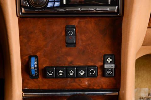 1987 Mercedes-Benz 560-Class 560 SL