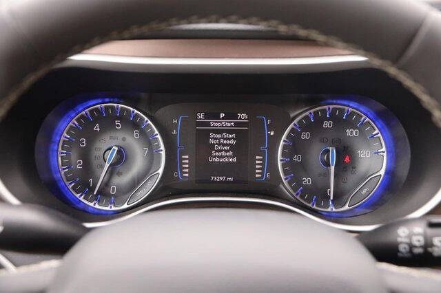 2022 Chrysler Voyager LX