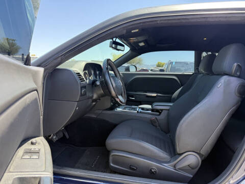 2014 Dodge Challenger SXT