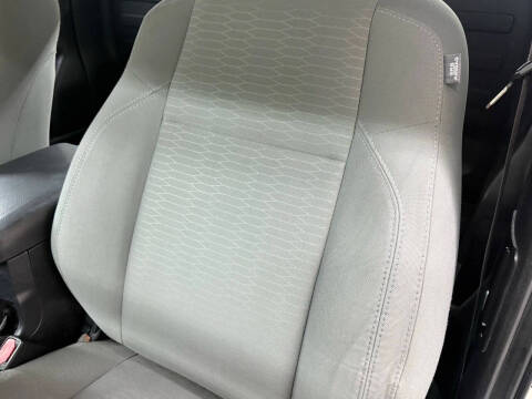 2017 Toyota Tacoma SR