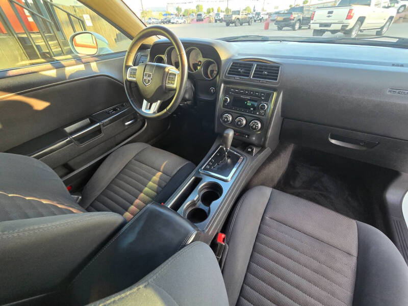 2014 Dodge Challenger SXT