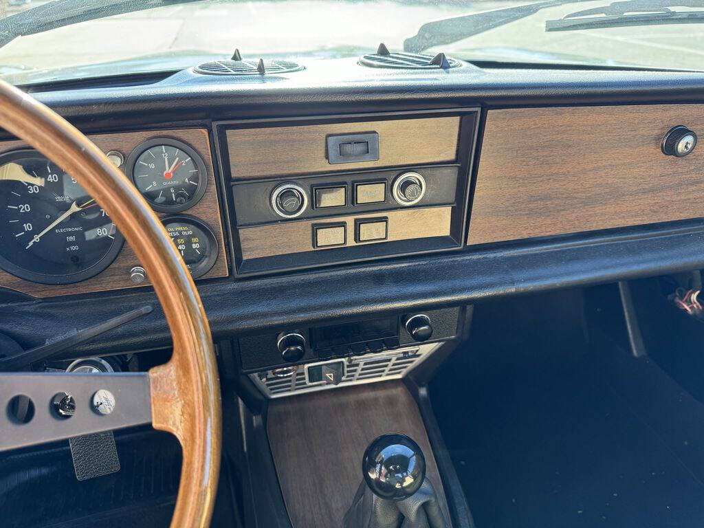 1976 FIAT 124 Sport Spider CS 17