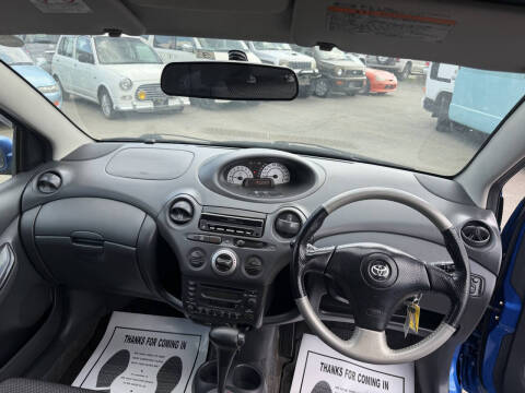 2000 Toyota Vitz