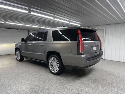 2018 Cadillac Escalade ESV Platinum