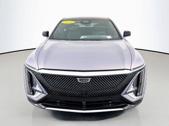 Used 2024 Cadillac LYRIQ Luxury 2 with VIN 1GYKPRRK2RZ122455 for sale in Bloomington, IL