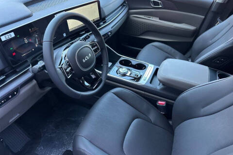 2026 Kia Carnival Hybrid EX