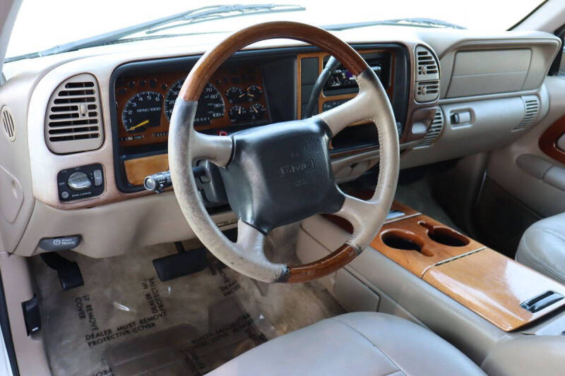 1999 GMC Suburban
