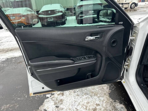 2014 Dodge Charger SXT