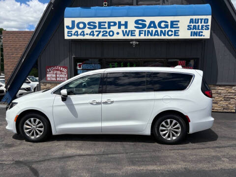 2017 Chrysler Pacifica Touring