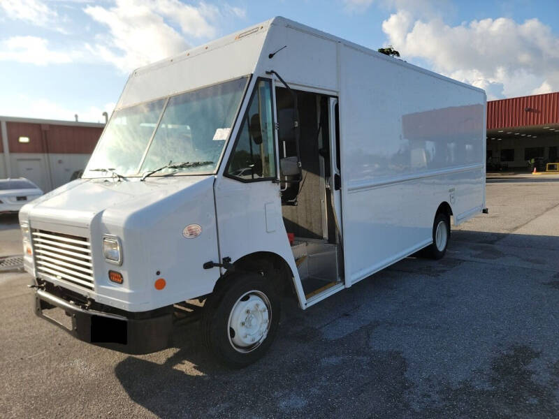 2022 Freightliner MT45 Chassis for sale at Town Cars Auto Sales in West Palm Beach FL