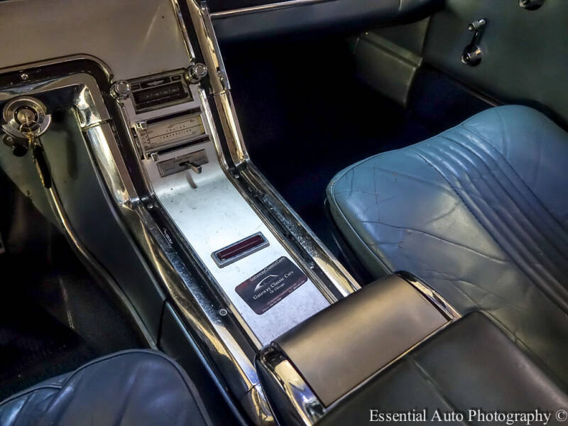 1964 Ford Thunderbird