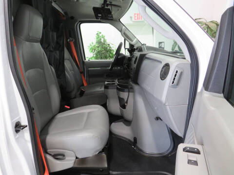 2019 Ford E-Series E-450 SD