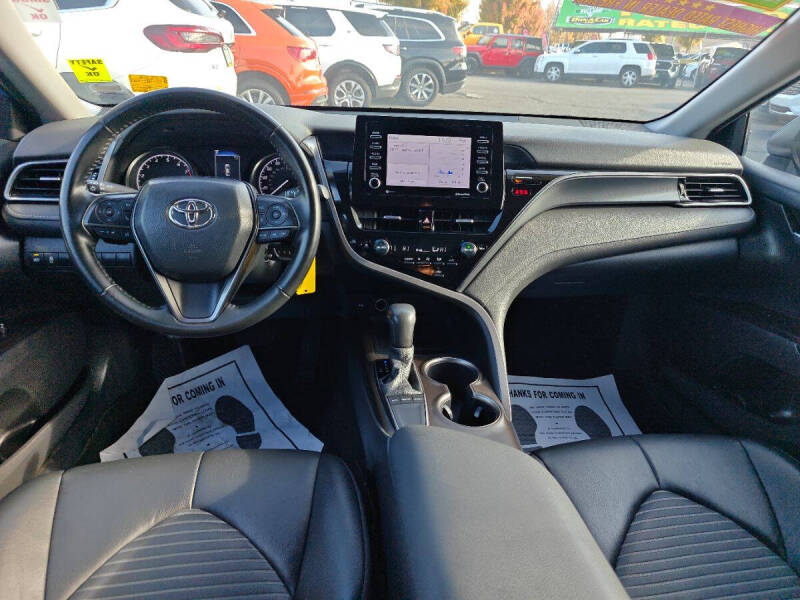 2023 Toyota Camry SE