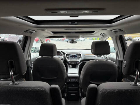 2017 GMC Acadia SLE-2