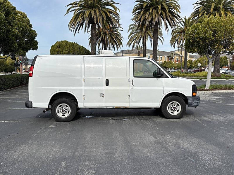 2007 GMC Savana 2500