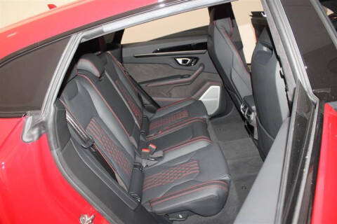 2025 Lamborghini Urus SE