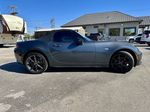 2016 Mazda MX-5 Miata Club