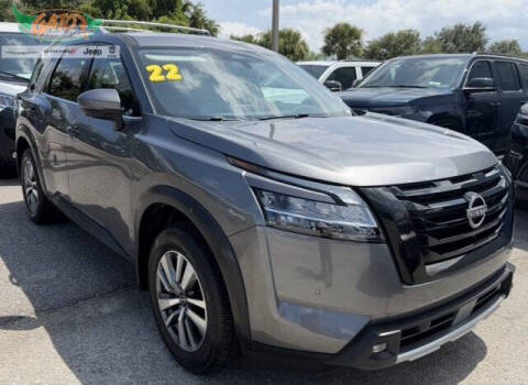 2022 Nissan Pathfinder SL