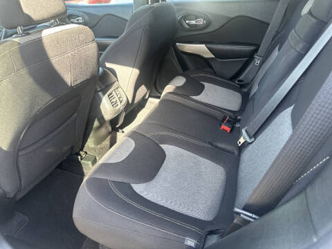 2018 Jeep Cherokee Latitude