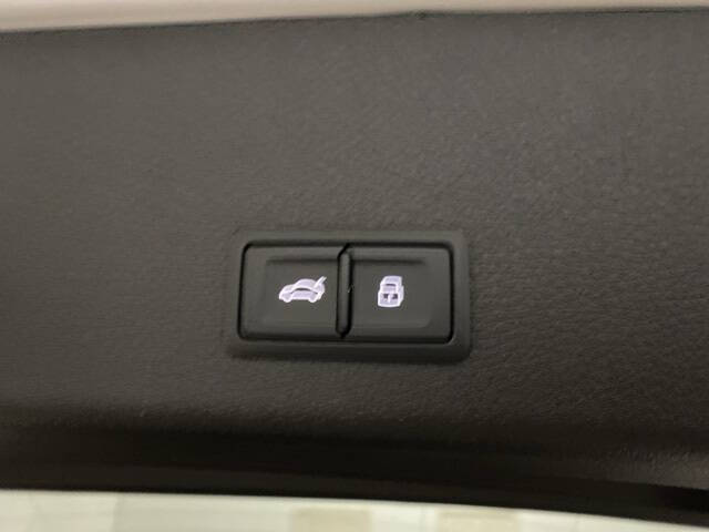 2024 Audi Q8 e-tron quattro Premium Plus