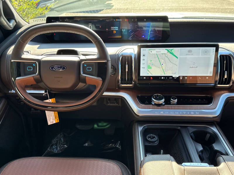 2025 Ford Expedition MAX King Ranch