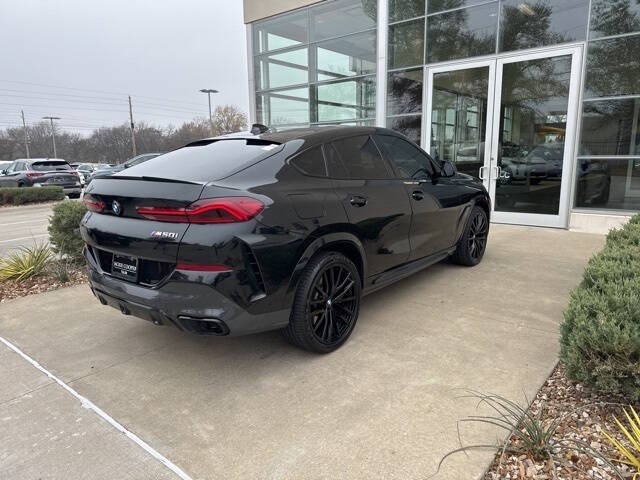 2022 BMW X6 M50i