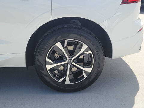 2026 Volvo XC60 B5 Core