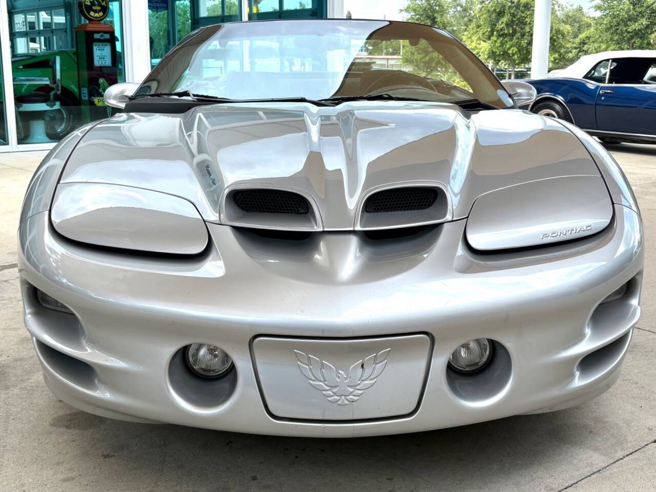 2000 Pontiac Firebird 2