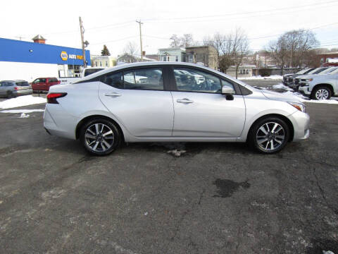 2023 Nissan Versa SV