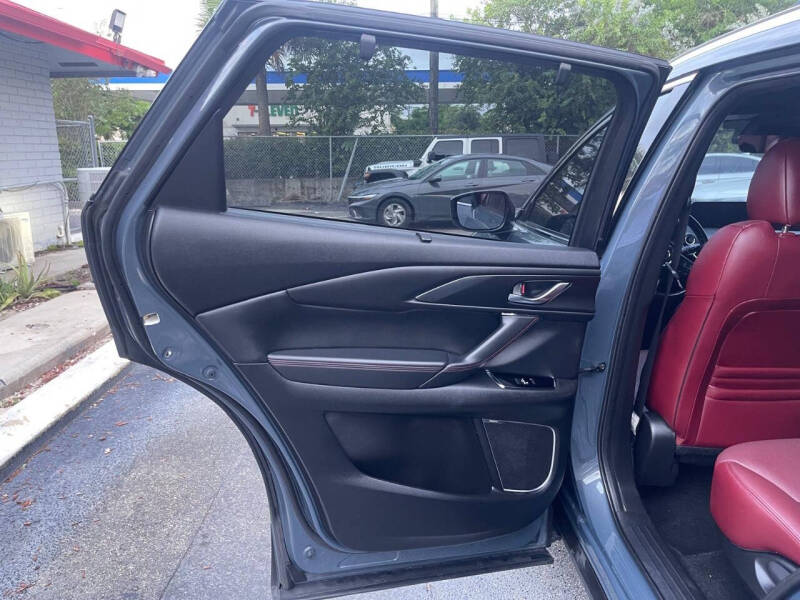 2022 Mazda CX-9 Carbon Edition