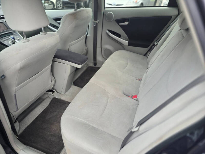 2010 Toyota Prius II