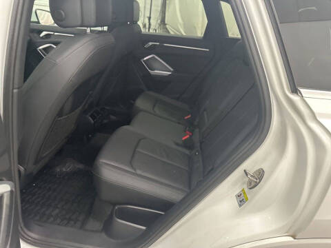 2020 Audi Q3 quattro Premium 45 TFSI