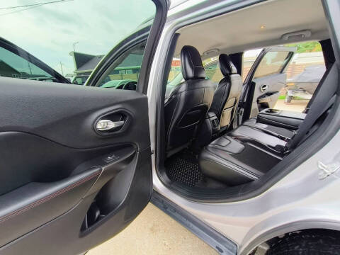 2020 Jeep Cherokee Trailhawk