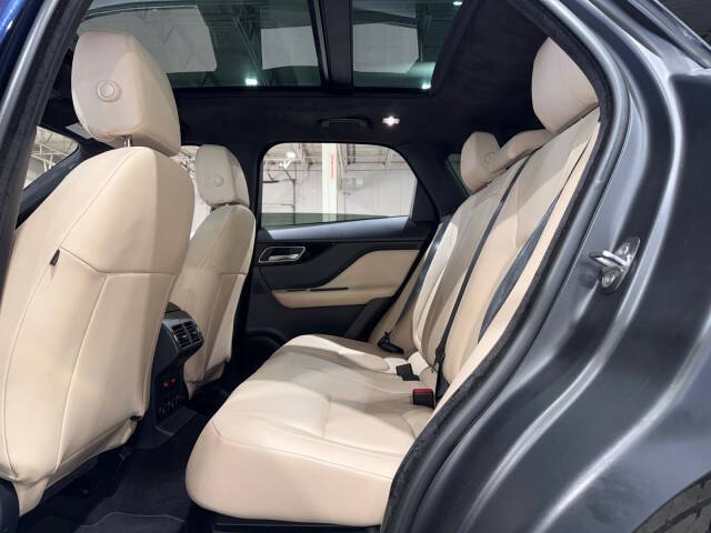 2019 Jaguar F-PACE 30t Premium