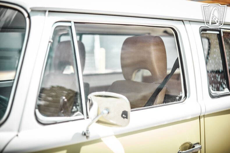 1975 Volkswagen Bus