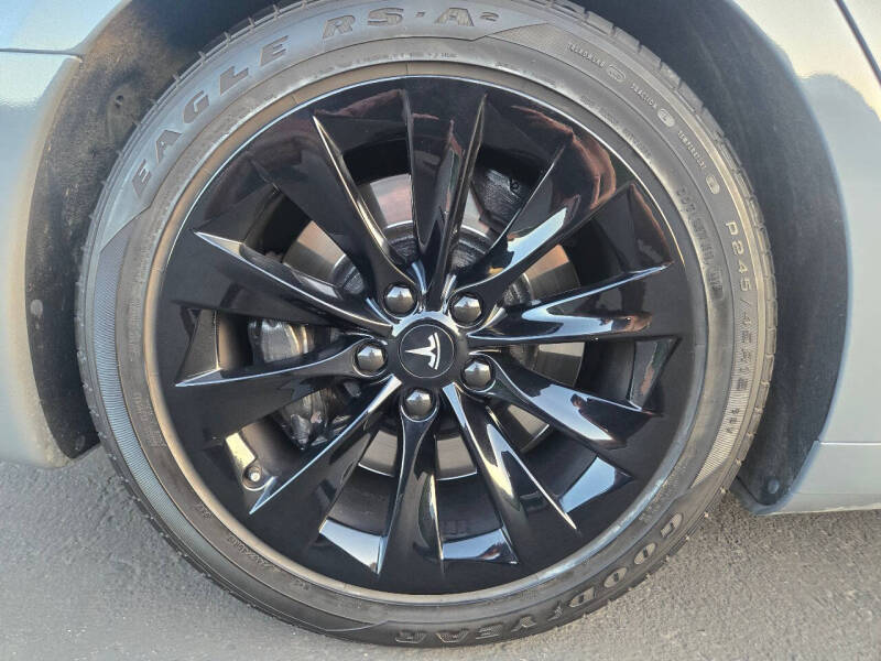 2016 Tesla Model S 75D