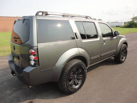 2007 Nissan Pathfinder LE