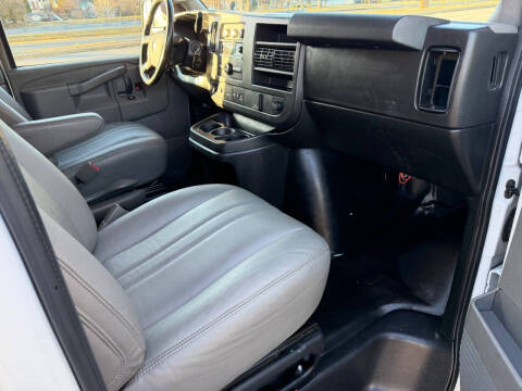 2021 Chevrolet Express 2500