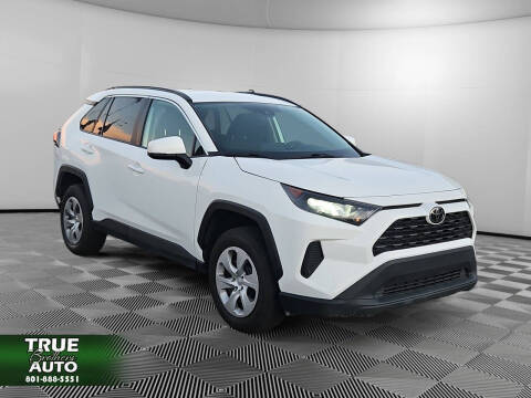 2020 Toyota RAV4 LE
