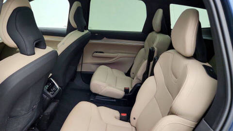 2025 Volvo EX90 Twin Plus 6P