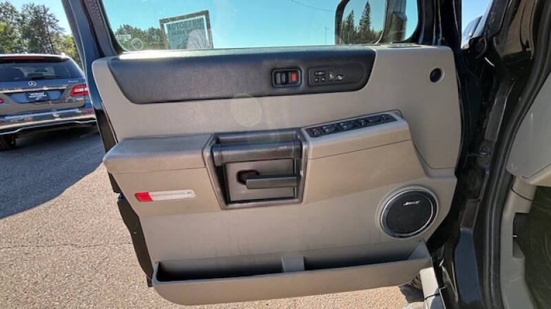 2004 HUMMER H2