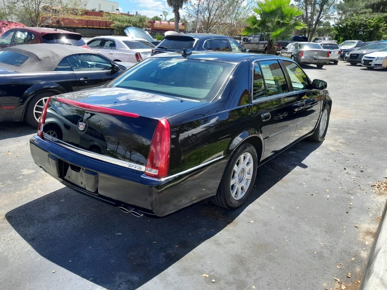 2010 Cadillac DTS Pro  - $5,950