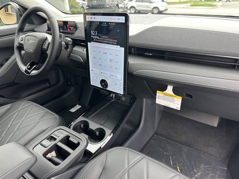 2025 Ford Mustang Mach-E Select