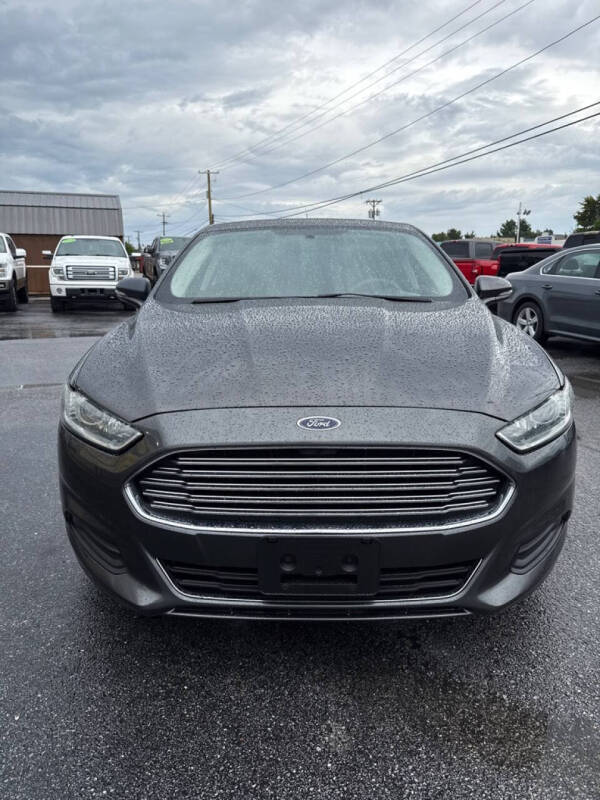 2016 Ford Fusion SE